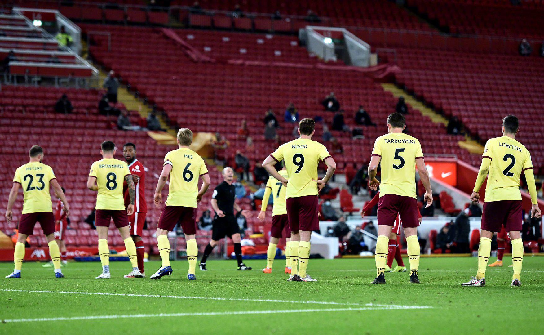 发了热烈讨 发了热烈讨