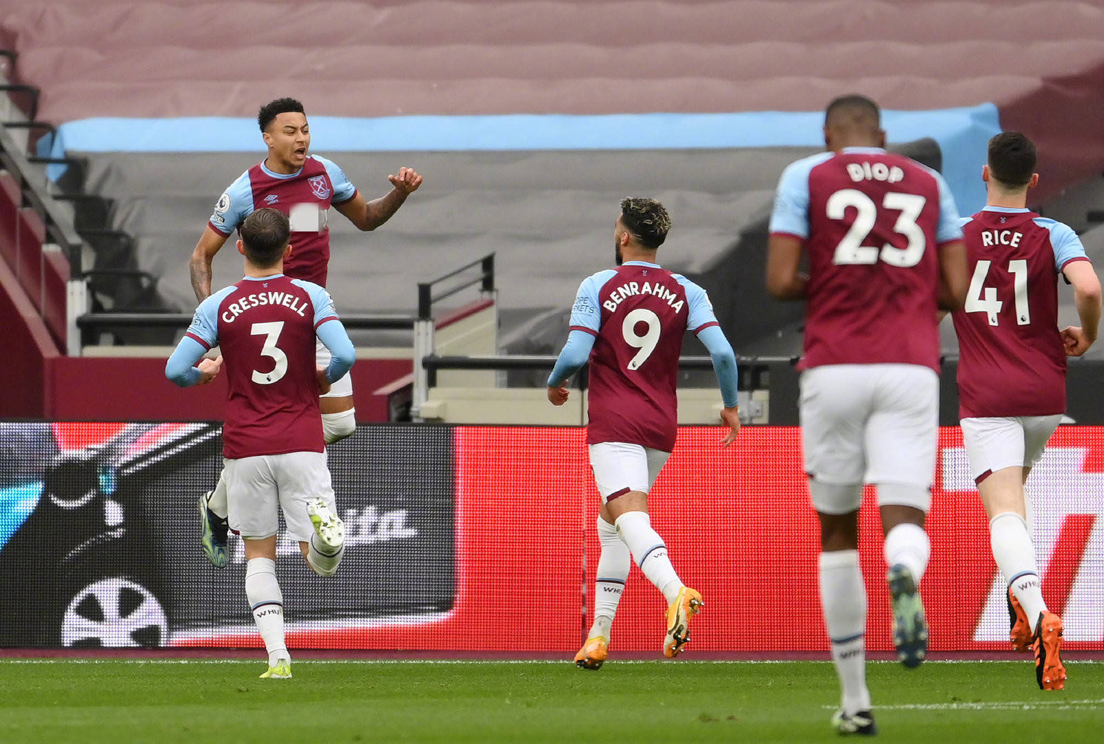 畏惧的姿态 畏惧的姿态